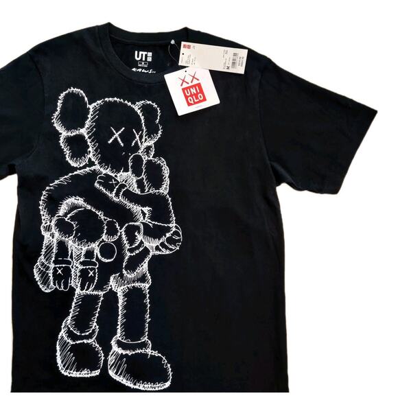 Kaws x Uniqlo 2016 Clean Slate TShirt Tee Sz M Black Collab Art Rare Limited Ed